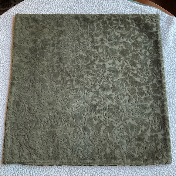 Custom Accent Pillow Cover (2 available)  27" X 26.5" cut velvet - Picture 2 of 3